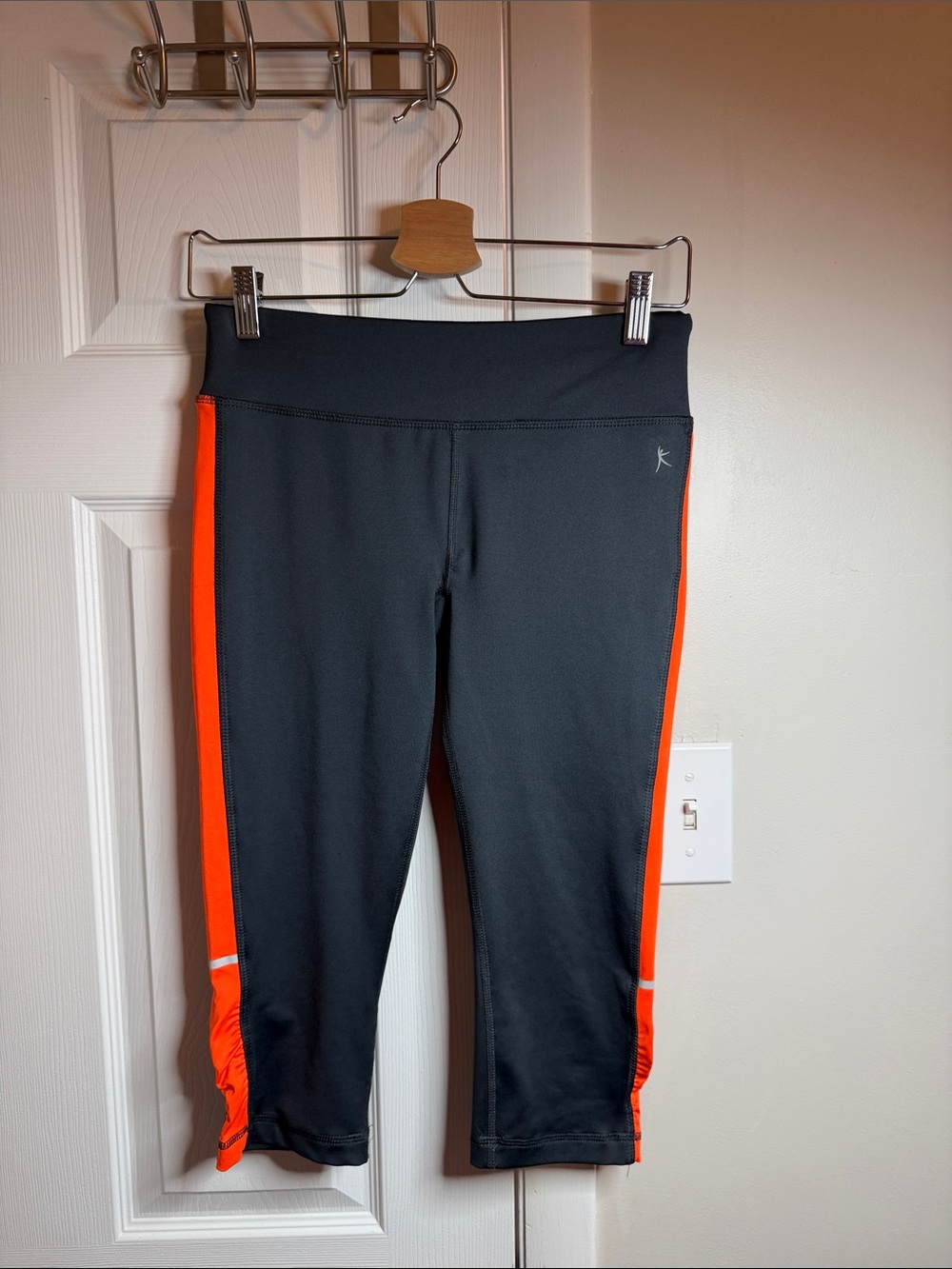 Danskin Capri Leggings